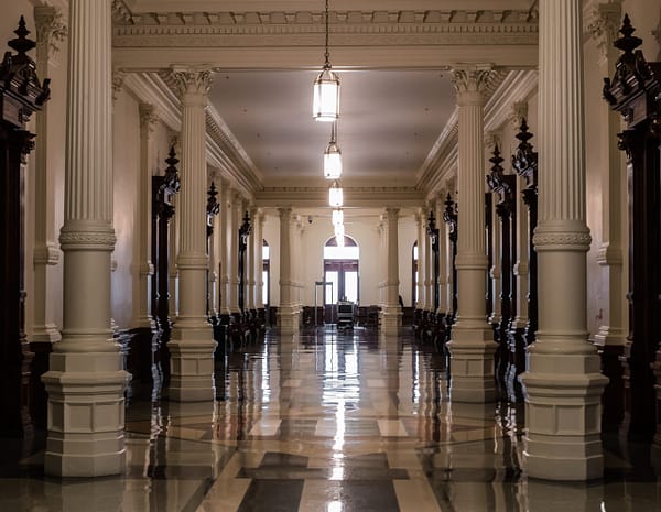 texas legislative capitol corridor